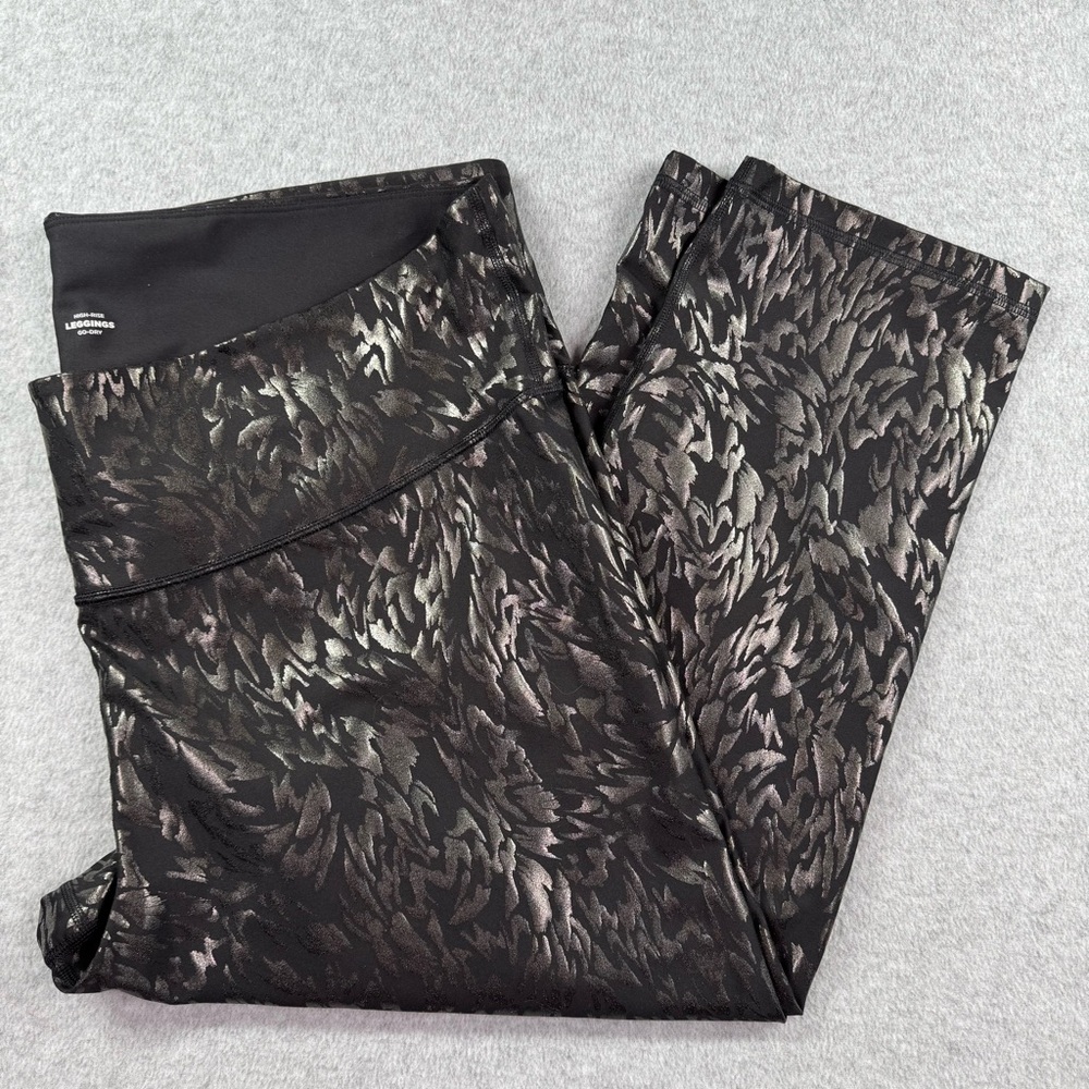 Old Navy High Rise Power-soft Crop Legging‎ Black Foil Print Size 3X - Picture 6 of 11